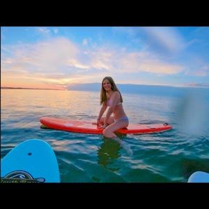 Meet your Posher, Ella